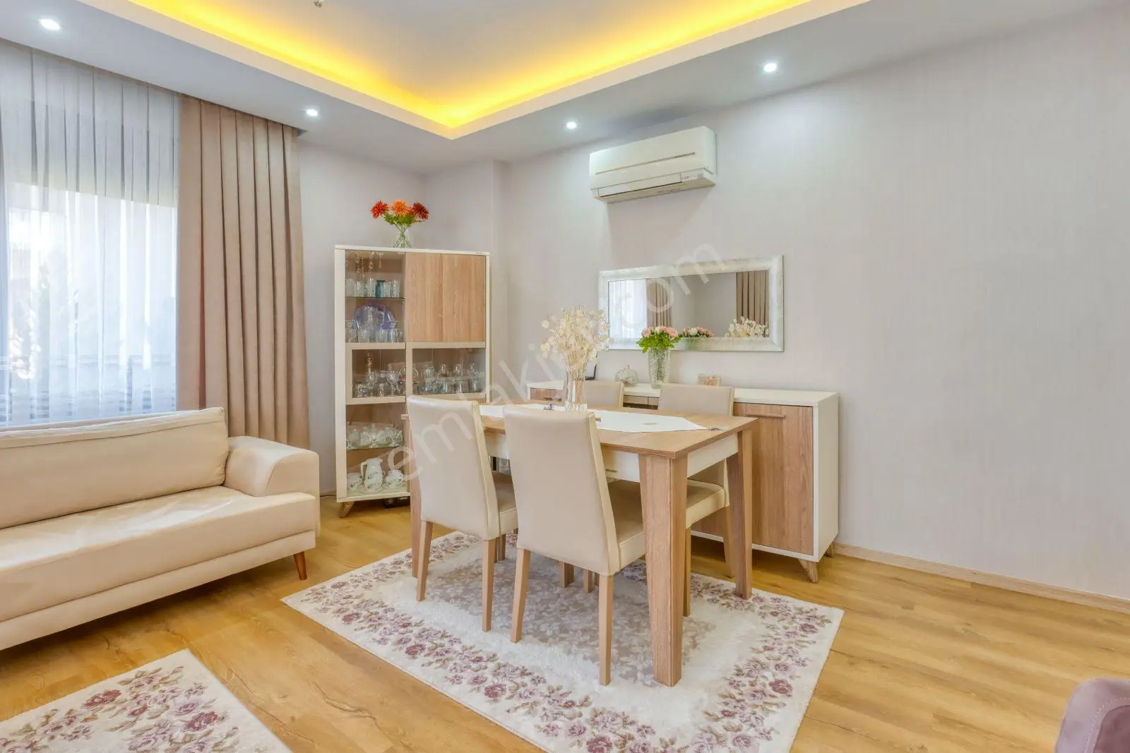 Tepe Sugözü’nde Deniz Ve Kale Manzaralı Ayrı Mutfaklı 2+1 Daire — fotoğraf 5