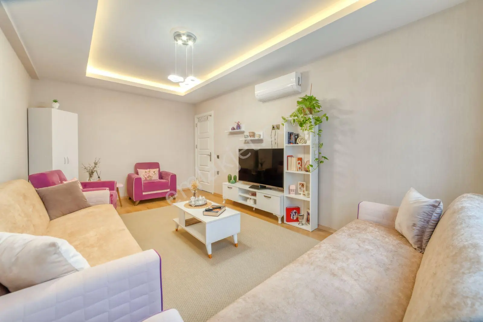 Tepe Sugözü’nde Deniz Ve Kale Manzaralı Ayrı Mutfaklı 2+1 Daire — fotoğraf 13