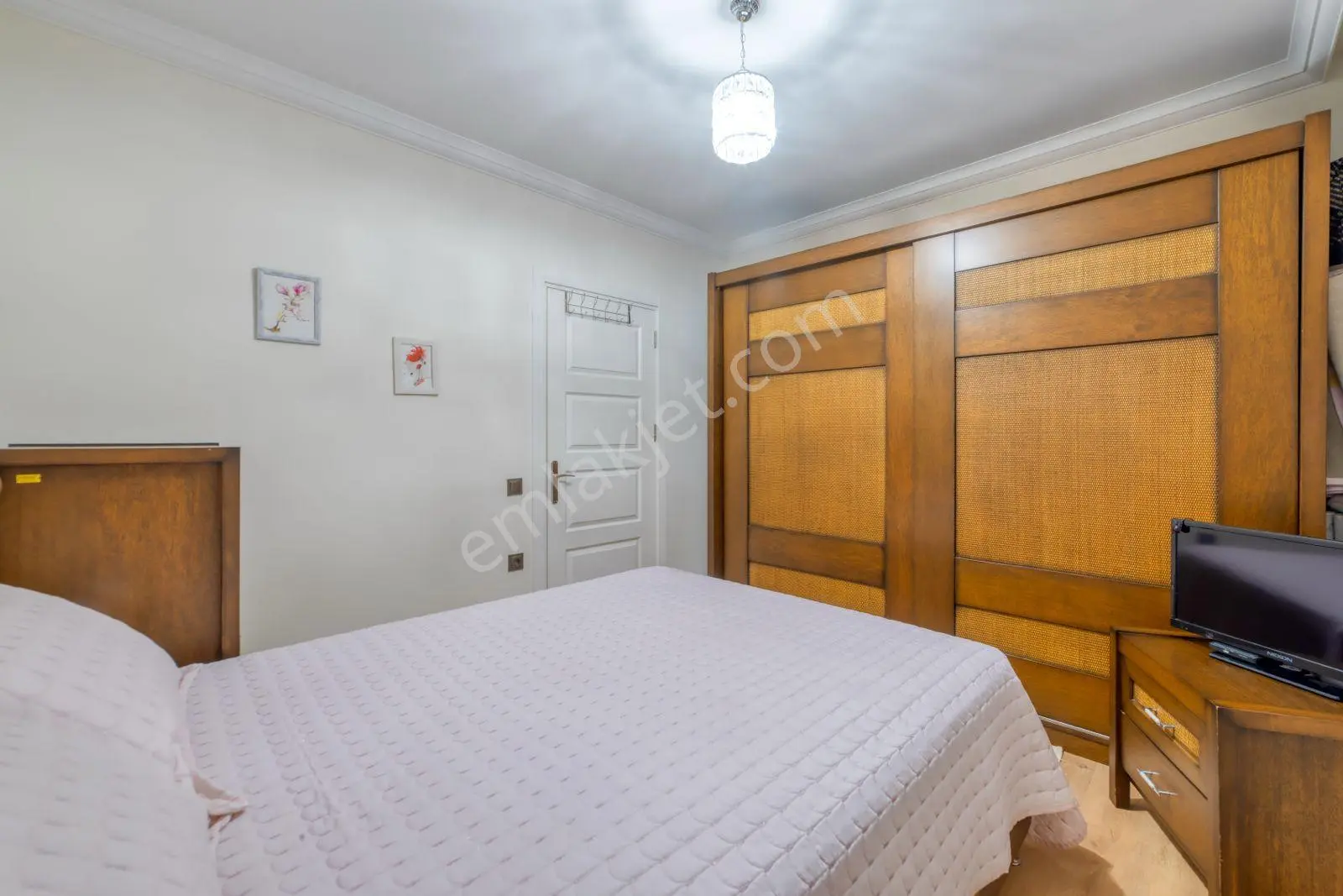 Tepe Sugözü’nde Deniz Ve Kale Manzaralı Ayrı Mutfaklı 2+1 Daire — fotoğraf 16