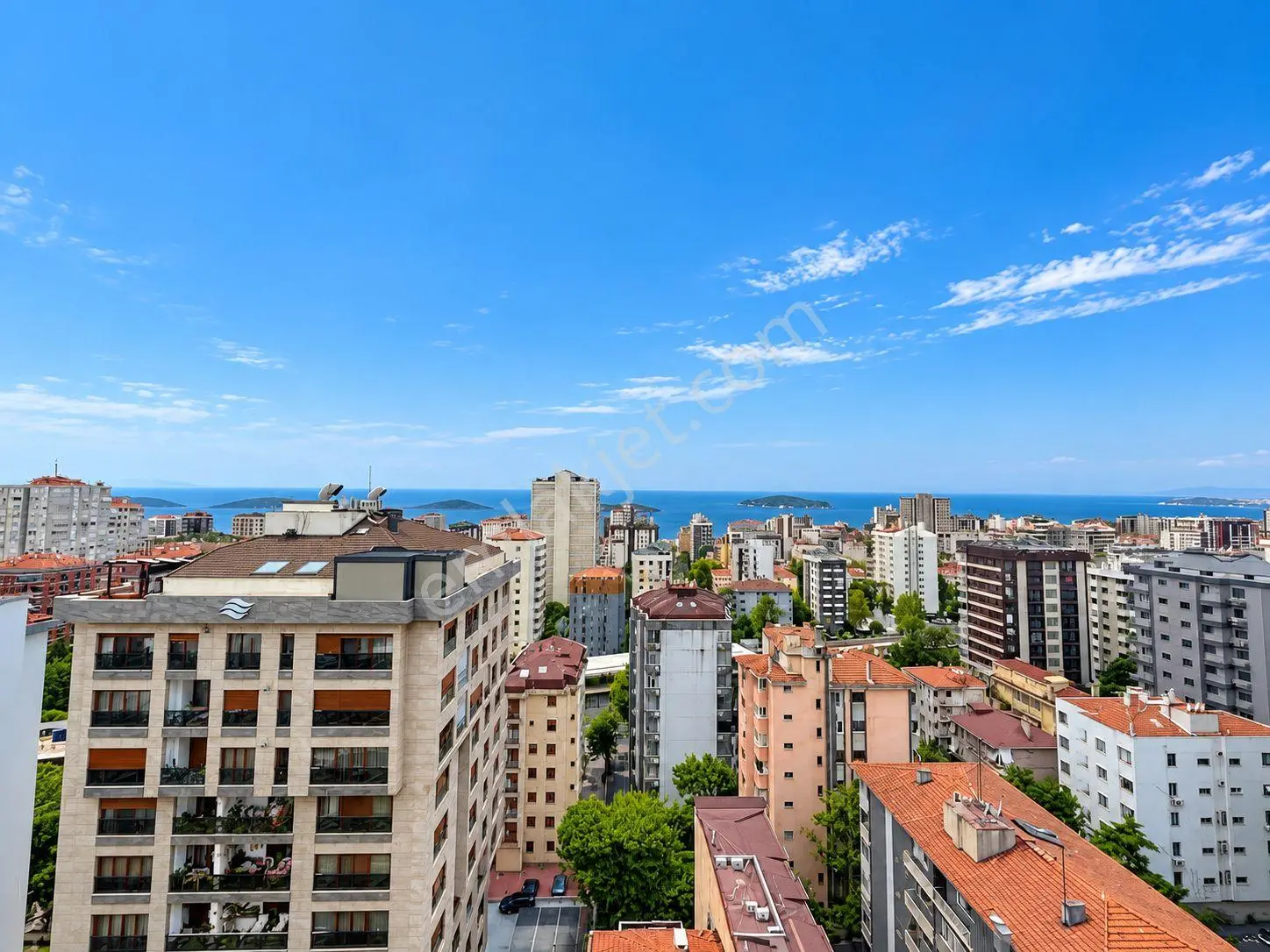 Suadiye Çolak İsmail'De Deniz Manzaralı Katta Tek Geniş 4+1 145M2