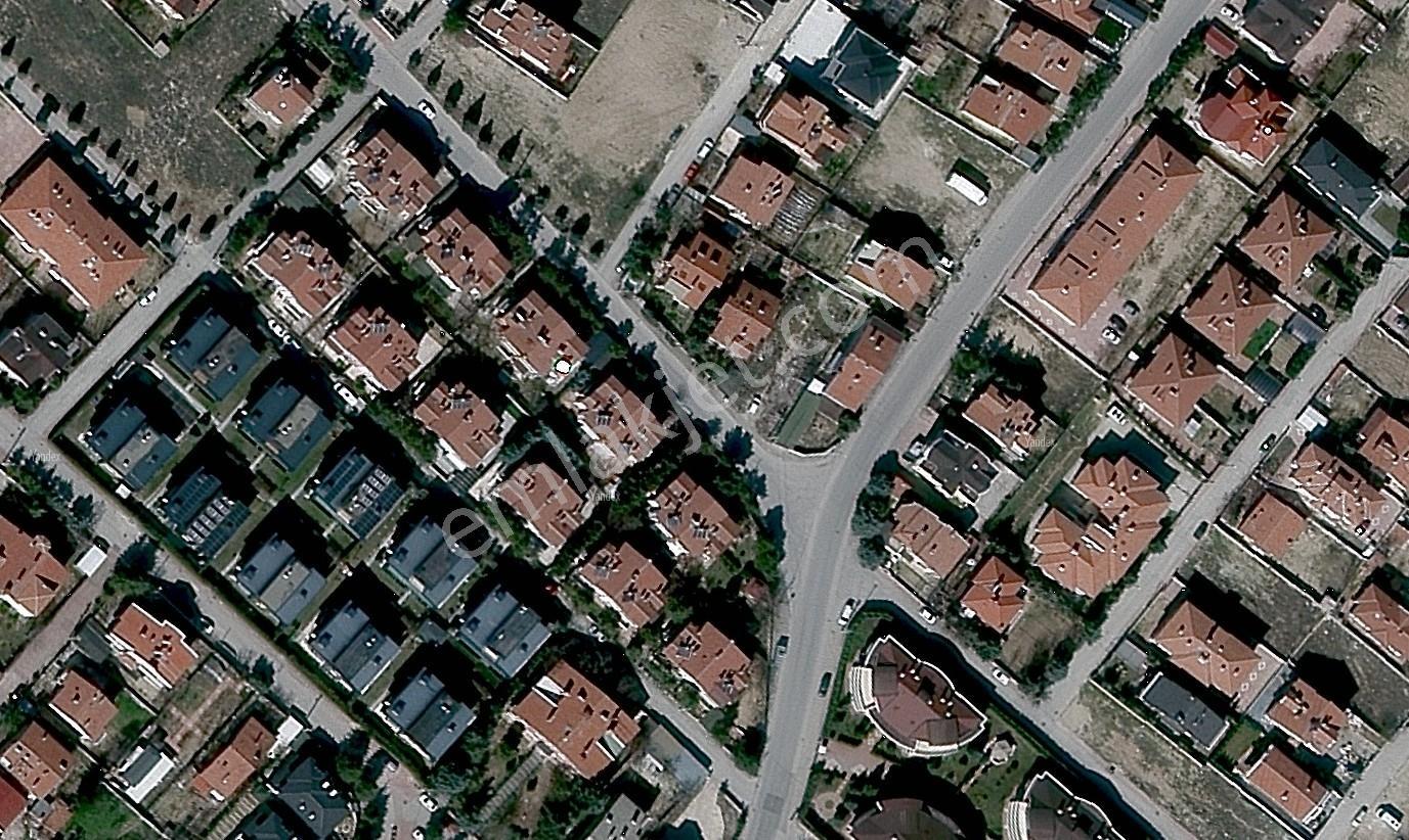 Erenköyde, Karlıbel Caddesi Yakını, 515 M² Villa Arsası — fotoğraf 2