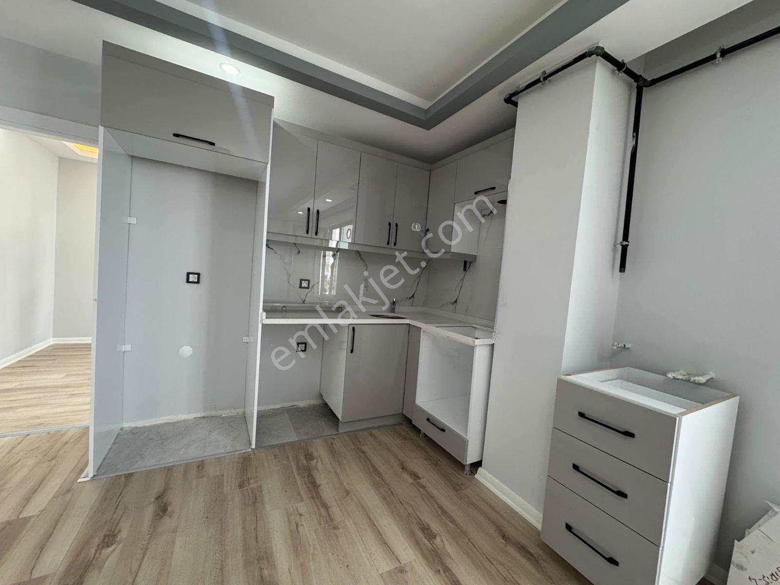 Büyük Teraslı Ultra Lüks 1+1 Daire Hastane Yakını — fotoğraf 12