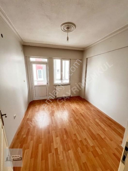 Musludan Cemilbey Caddesi Yanı Arakat 3+1 — fotoğraf 12
