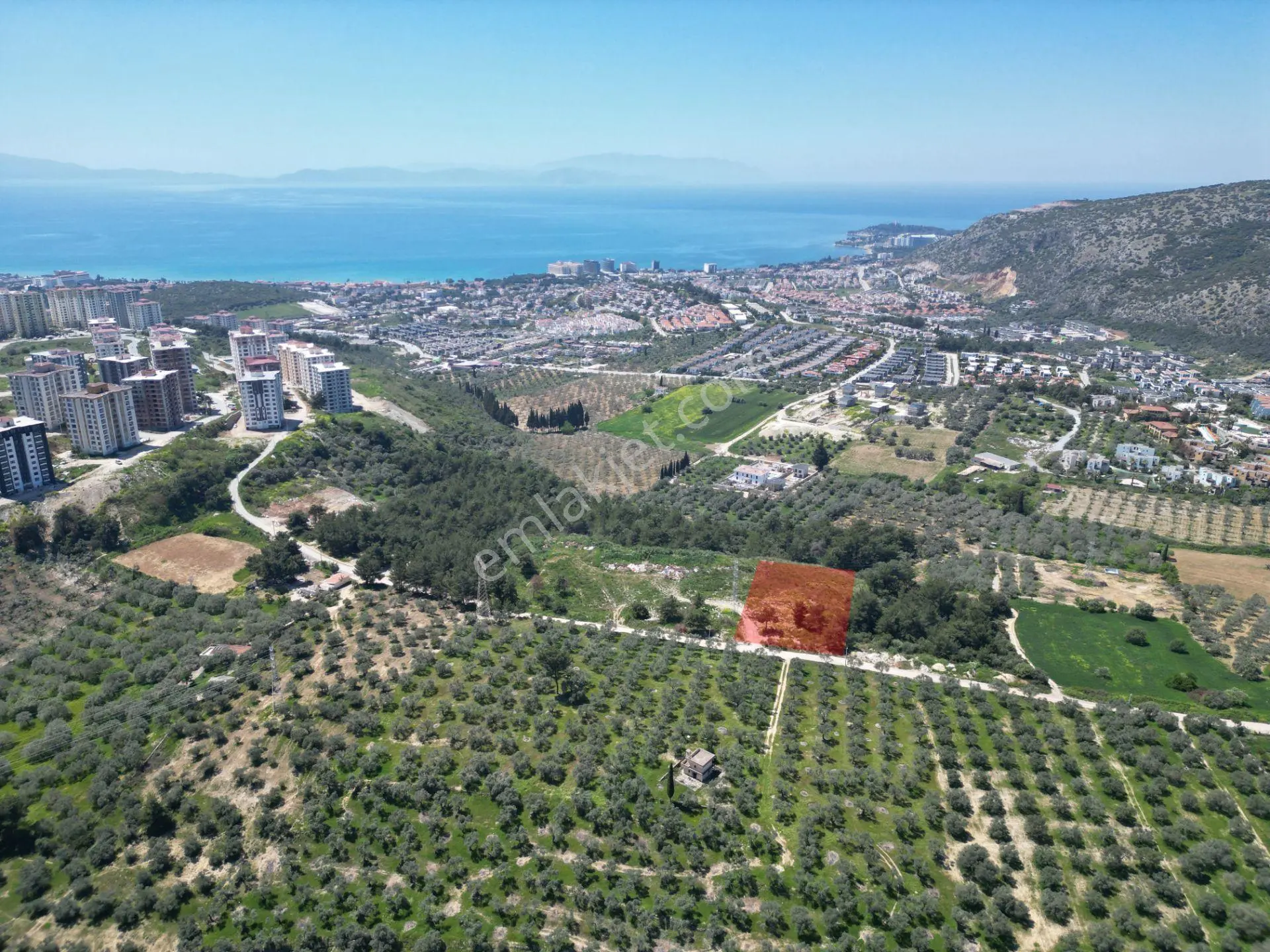 Kuşadasında Merkeze Yakın Villa İmarlı Satılık Arsa — fotoğraf 5