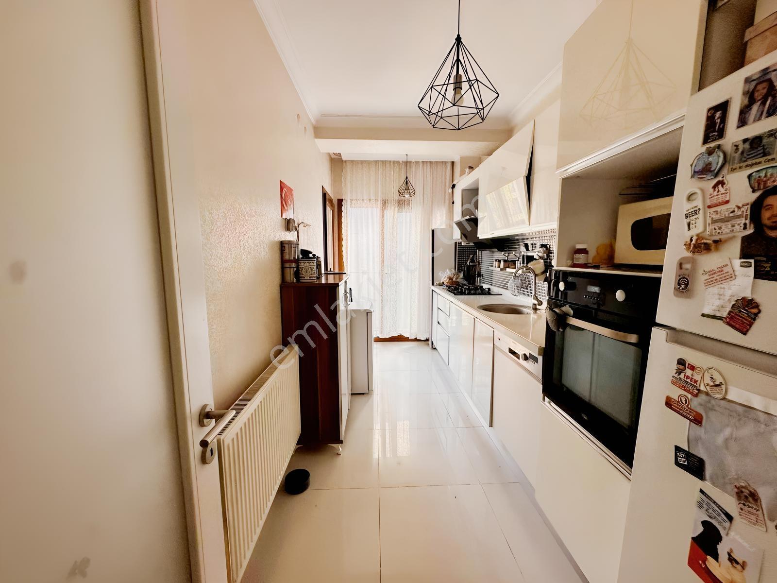Karşıyaka Yalı Mahallesi Merkezi Konum 3+1 Satılık Ara Kat — fotoğraf 8