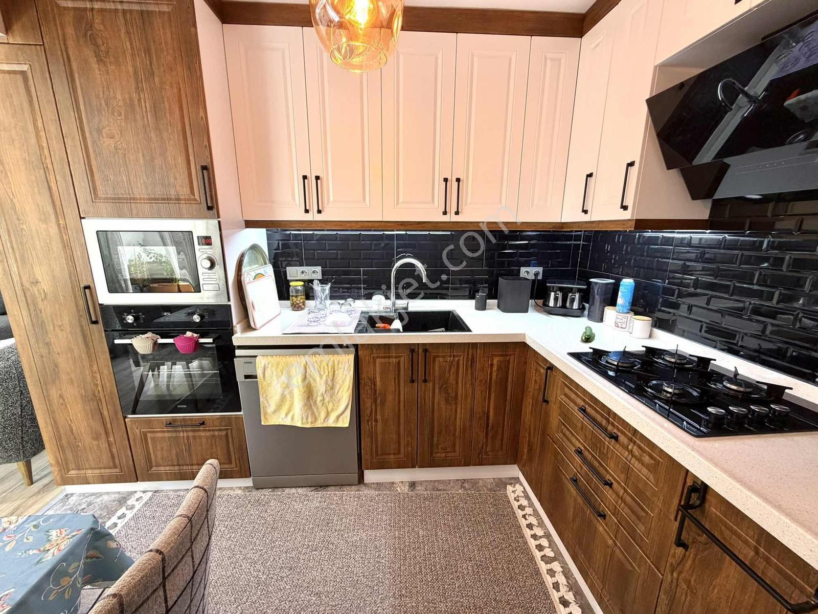 Buca Murathan Mah De Komple Tadilatlı Satılık 2+1 Müstakil Ev — fotoğraf 8