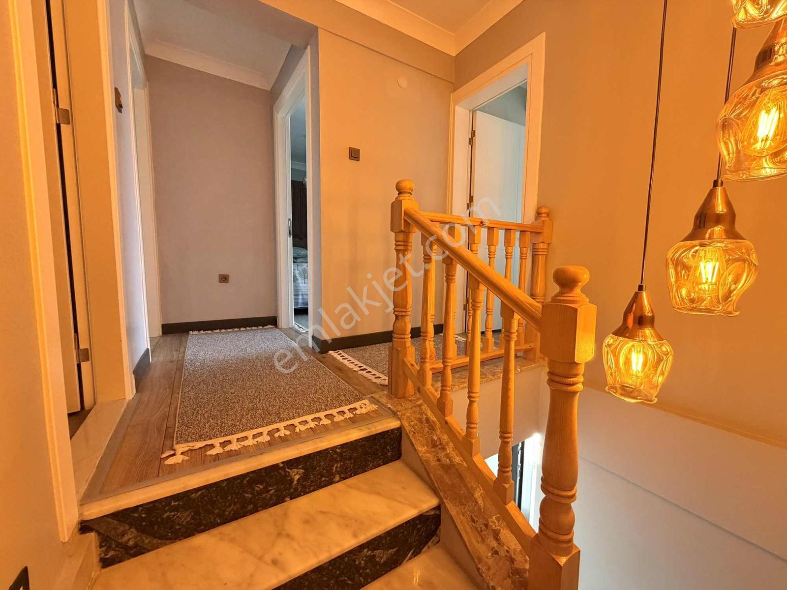 Buca Murathan Mah De Komple Tadilatlı Satılık 2+1 Müstakil Ev — fotoğraf 15