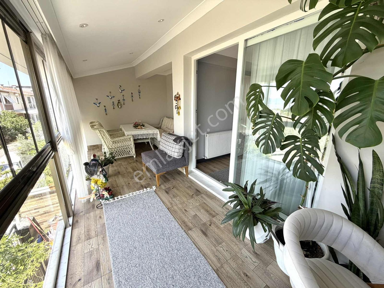 Buca Murathan Mah De Komple Tadilatlı Satılık 2+1 Müstakil Ev — fotoğraf 28