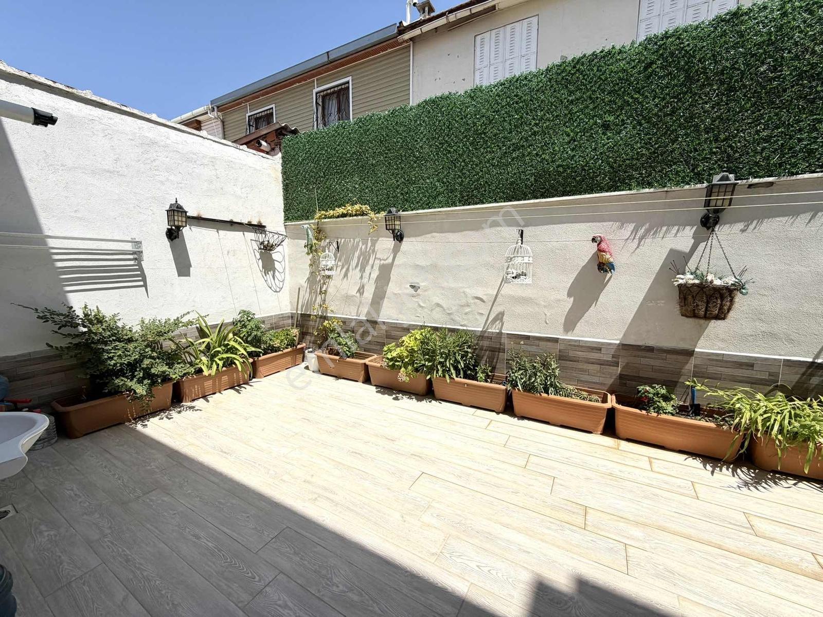 Buca Murathan Mah De Komple Tadilatlı Satılık 2+1 Müstakil Ev — fotoğraf 35