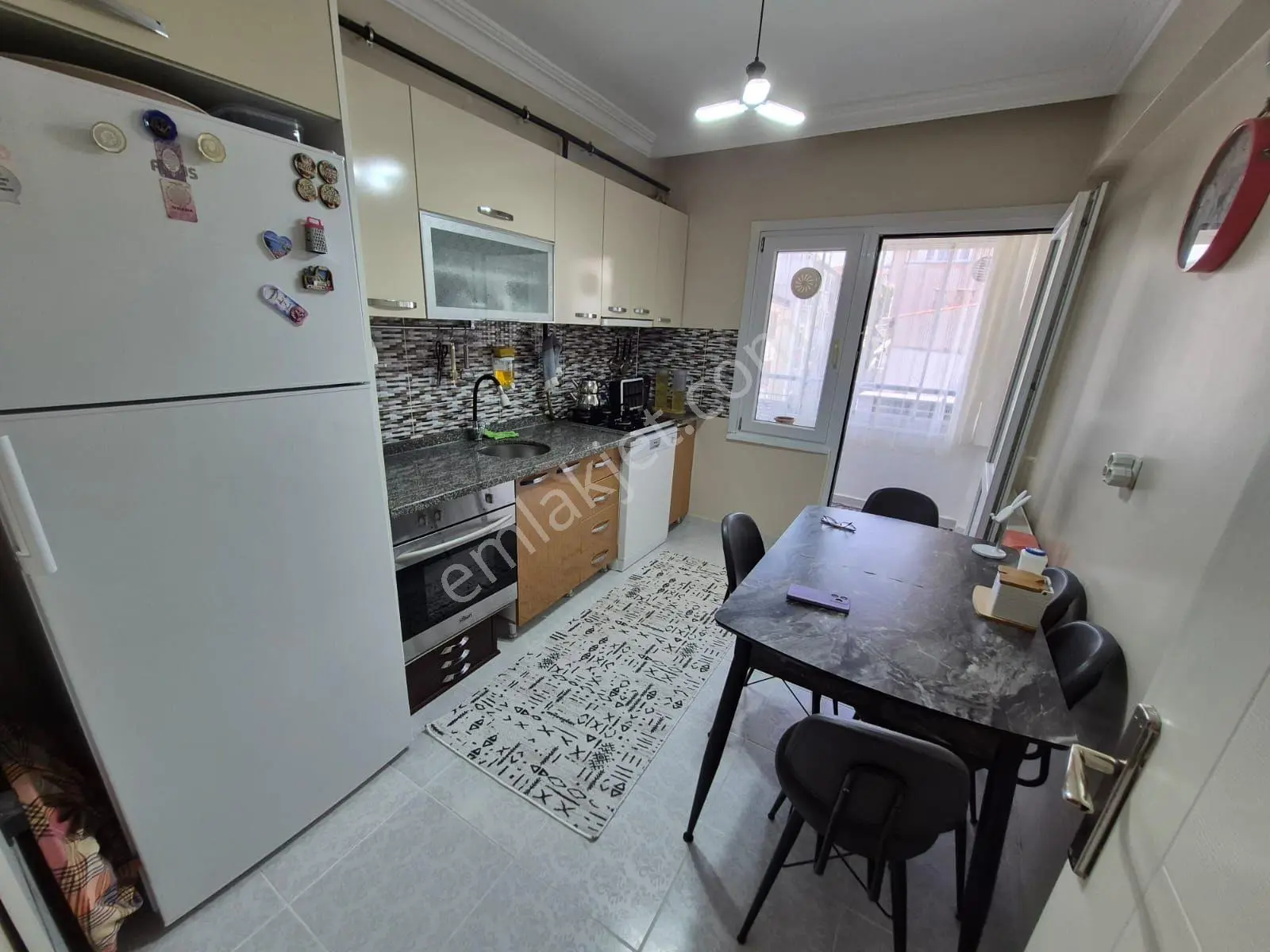 Delux'den Çınarlı Mah'de Merkezi Lokasyonda Satılık 2+1 Daire — fotoğraf 7
