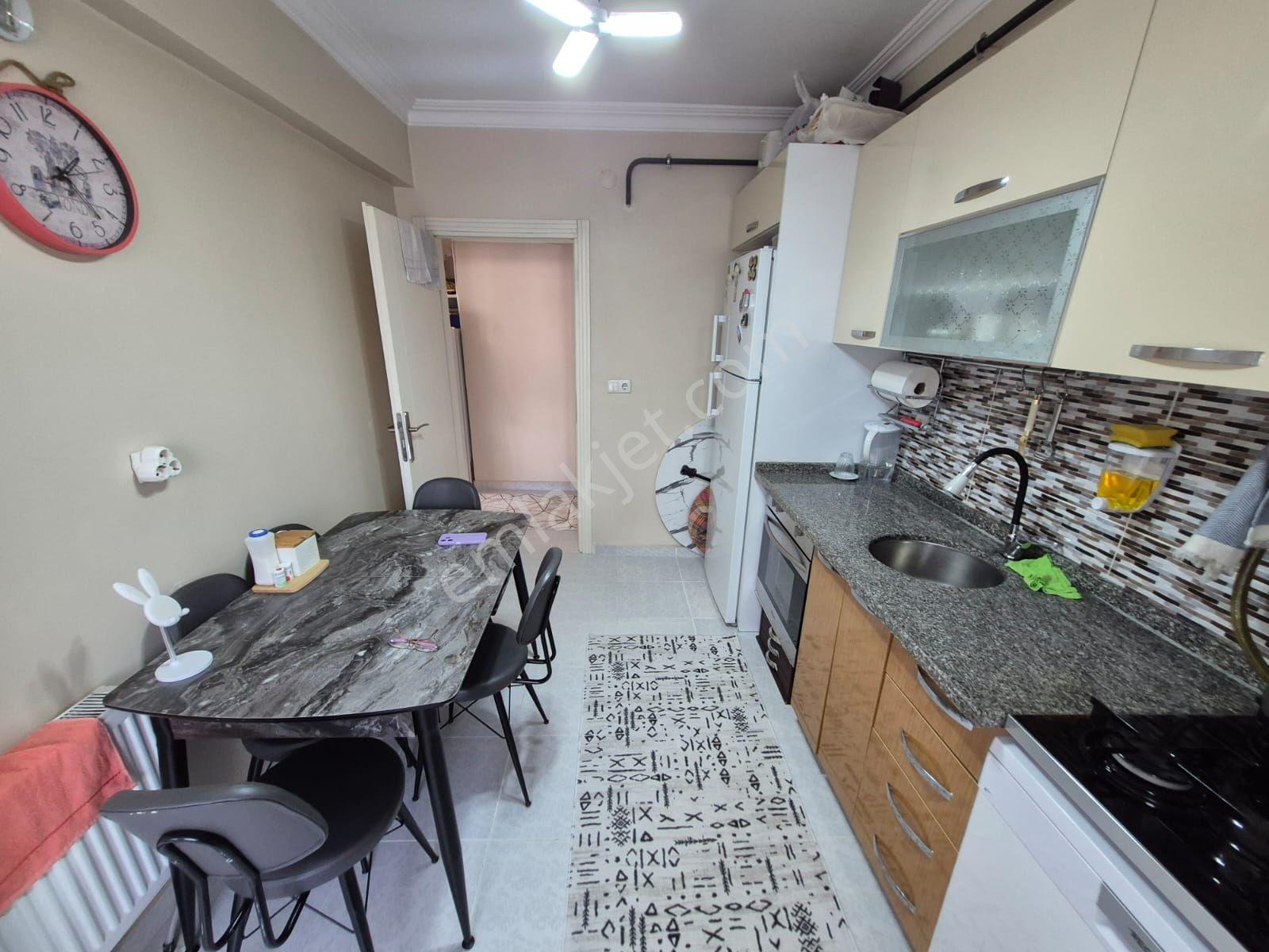 Delux'den Çınarlı Mah'de Merkezi Lokasyonda Satılık 2+1 Daire — fotoğraf 8