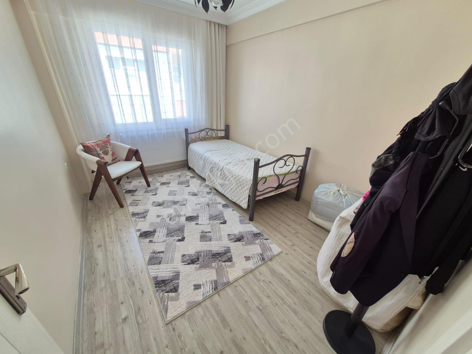 Delux'den Çınarlı Mah'de Merkezi Lokasyonda Satılık 2+1 Daire — fotoğraf 14