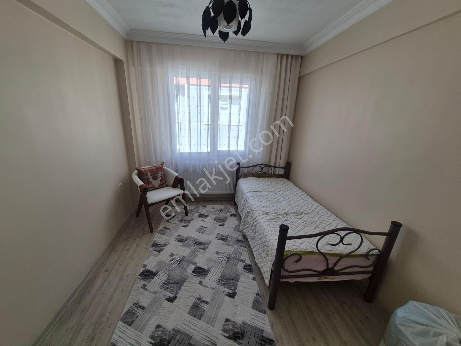 Delux'den Çınarlı Mah'de Merkezi Lokasyonda Satılık 2+1 Daire — fotoğraf 15
