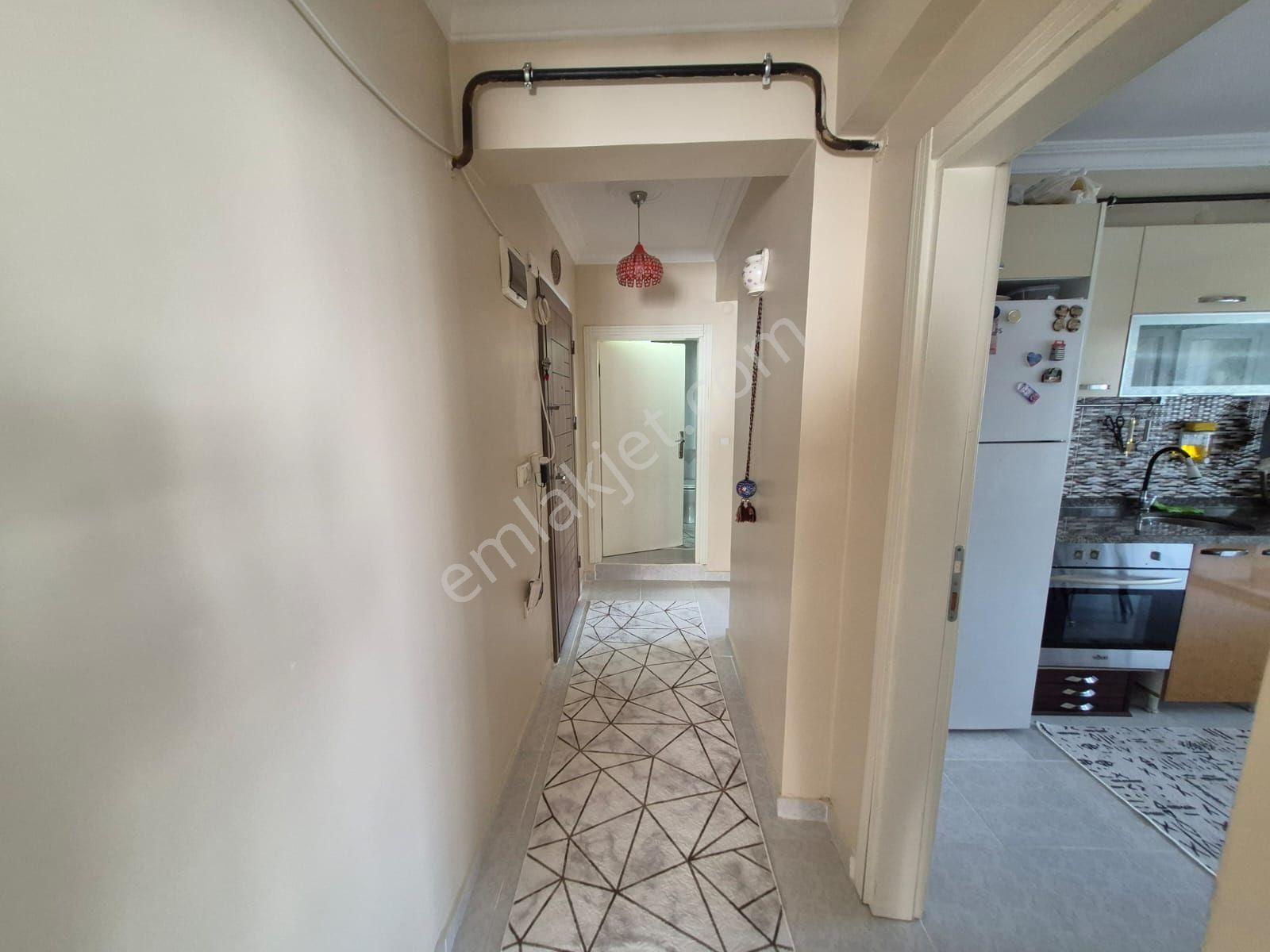 Delux'den Çınarlı Mah'de Merkezi Lokasyonda Satılık 2+1 Daire — fotoğraf 17