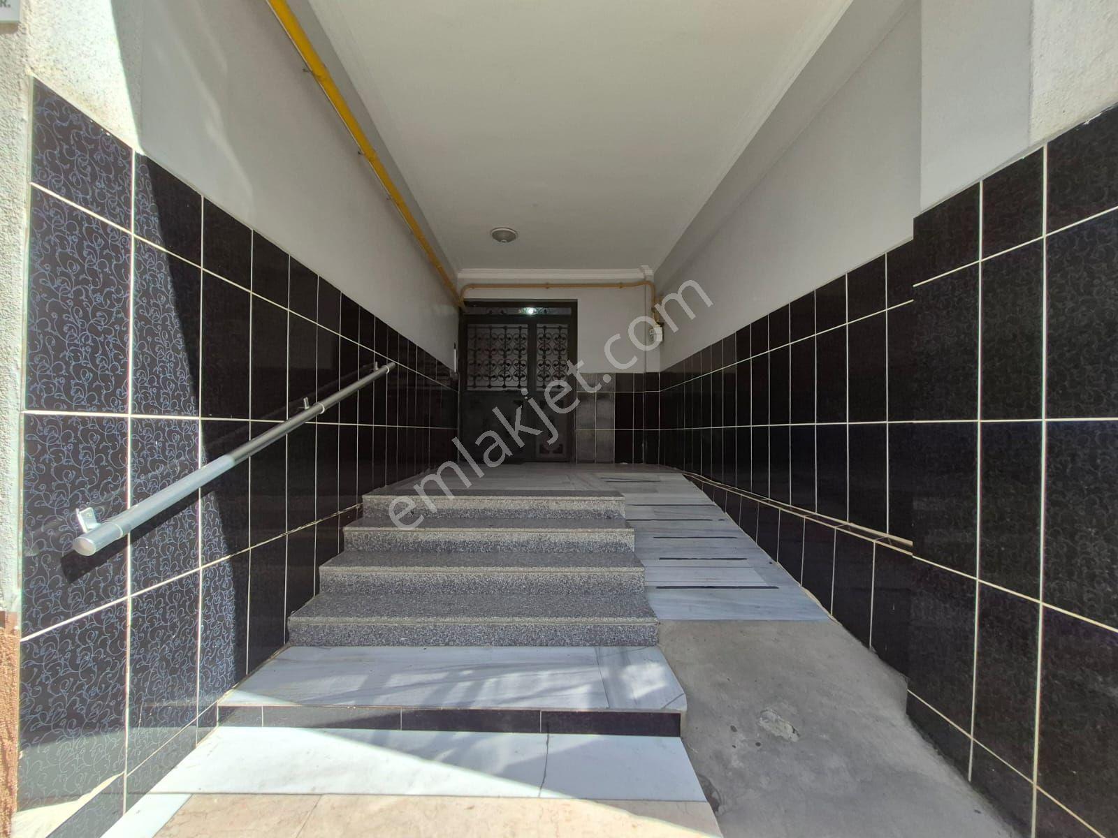Delux'den Çınarlı Mah'de Merkezi Lokasyonda Satılık 2+1 Daire — fotoğraf 25