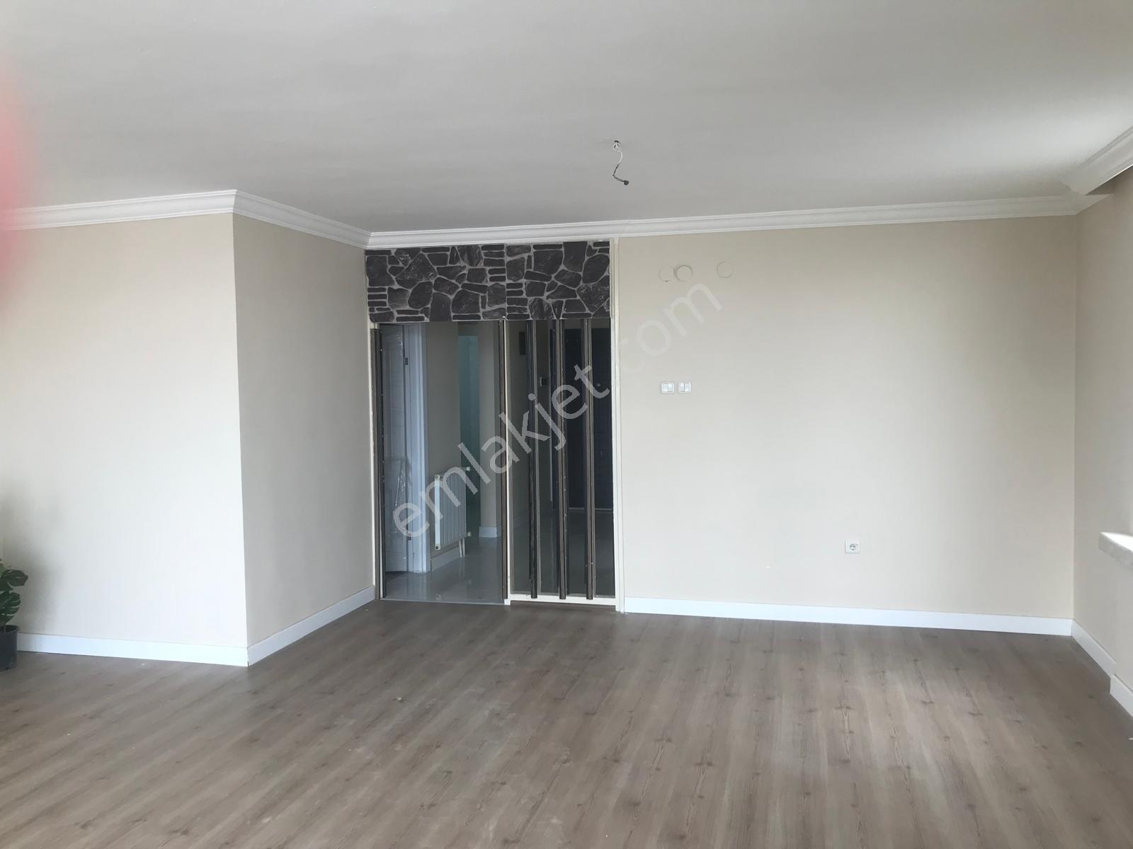 Hoşdere Cadde Üzeri Atakule Manzaralı 4+1 İş Yerine Uygun Daire — fotoğraf 6