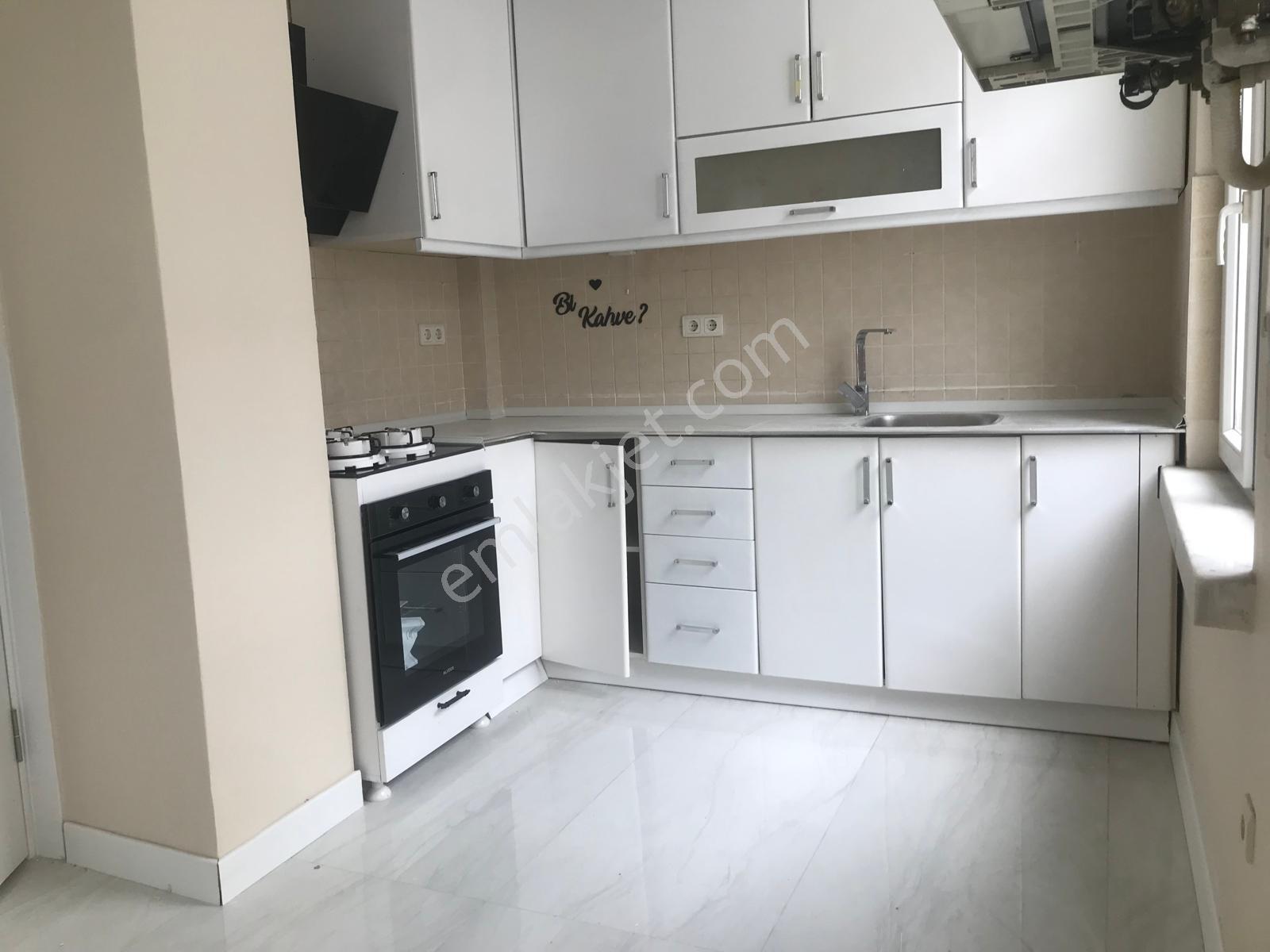Hoşdere Cadde Üzeri Atakule Manzaralı 4+1 İş Yerine Uygun Daire — fotoğraf 10