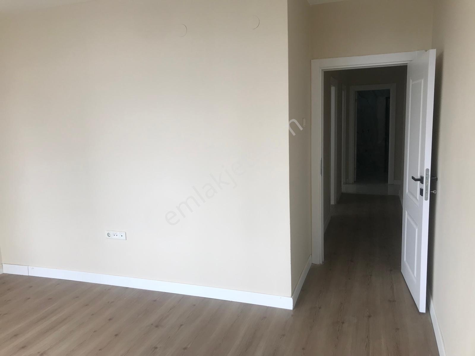 Hoşdere Cadde Üzeri Atakule Manzaralı 4+1 İş Yerine Uygun Daire — fotoğraf 18