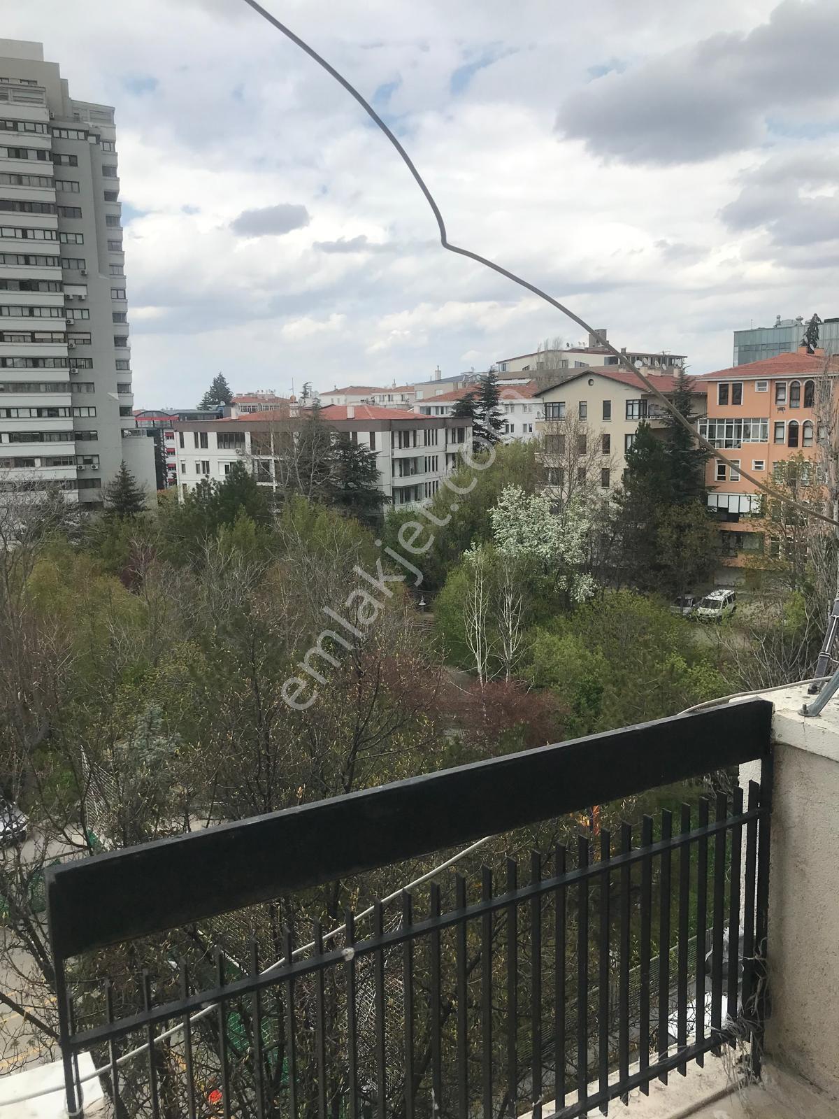 Hoşdere Cadde Üzeri Atakule Manzaralı 4+1 İş Yerine Uygun Daire — fotoğraf 24