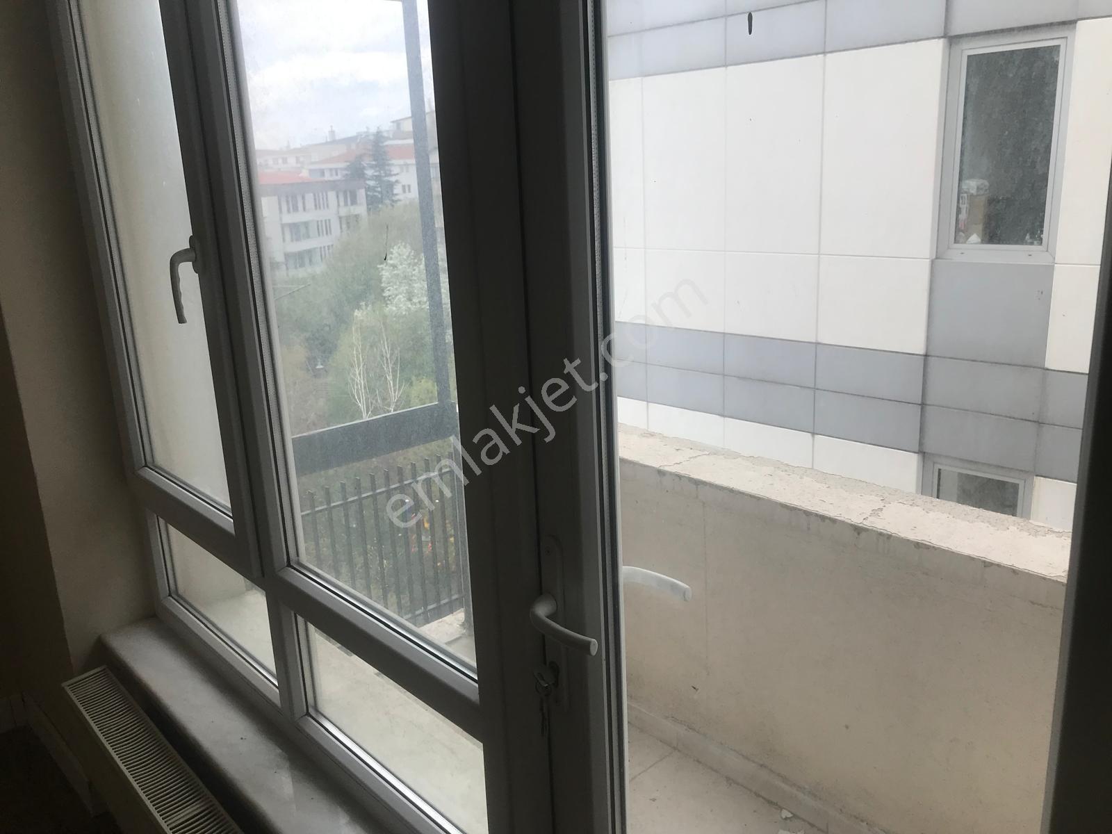 Hoşdere Cadde Üzeri Atakule Manzaralı 4+1 İş Yerine Uygun Daire — fotoğraf 28
