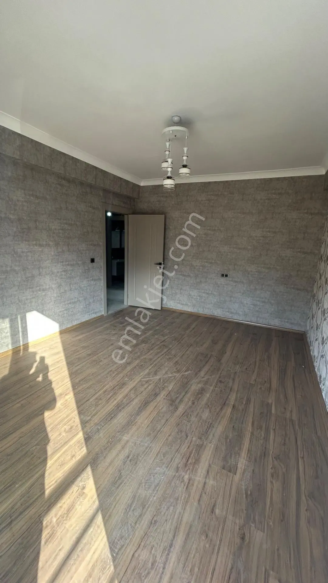 Tavze Gayrimenkuldan Karaköprü Batıkentte Satılık 2+0 Arakat Full Yeni Yeni Daire — fotoğraf 5