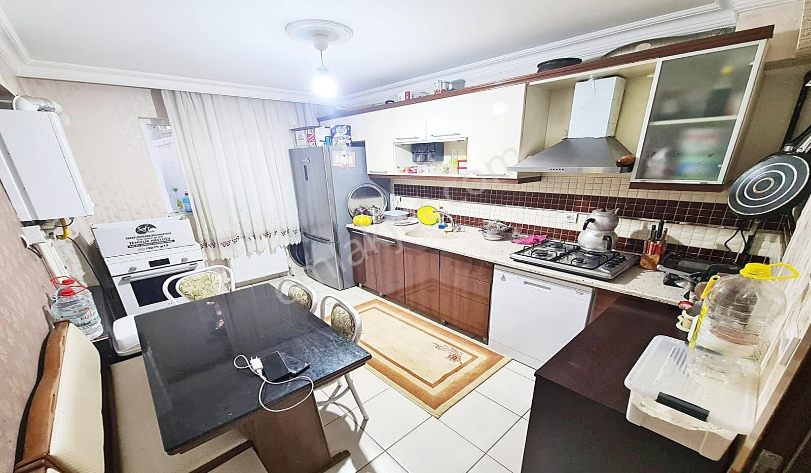 Yayla'da 4+1 150m2 Asansörlü Yeni Binada Balkonlu — fotoğraf 2