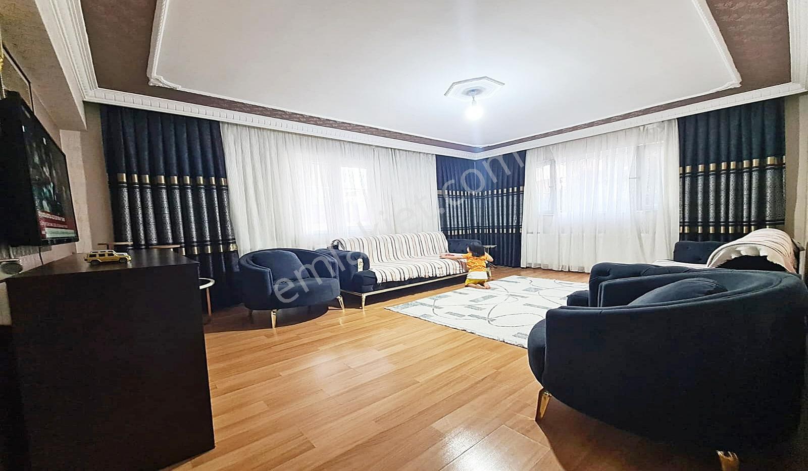 Yayla'da 4+1 150m2 Asansörlü Yeni Binada Balkonlu — fotoğraf 9