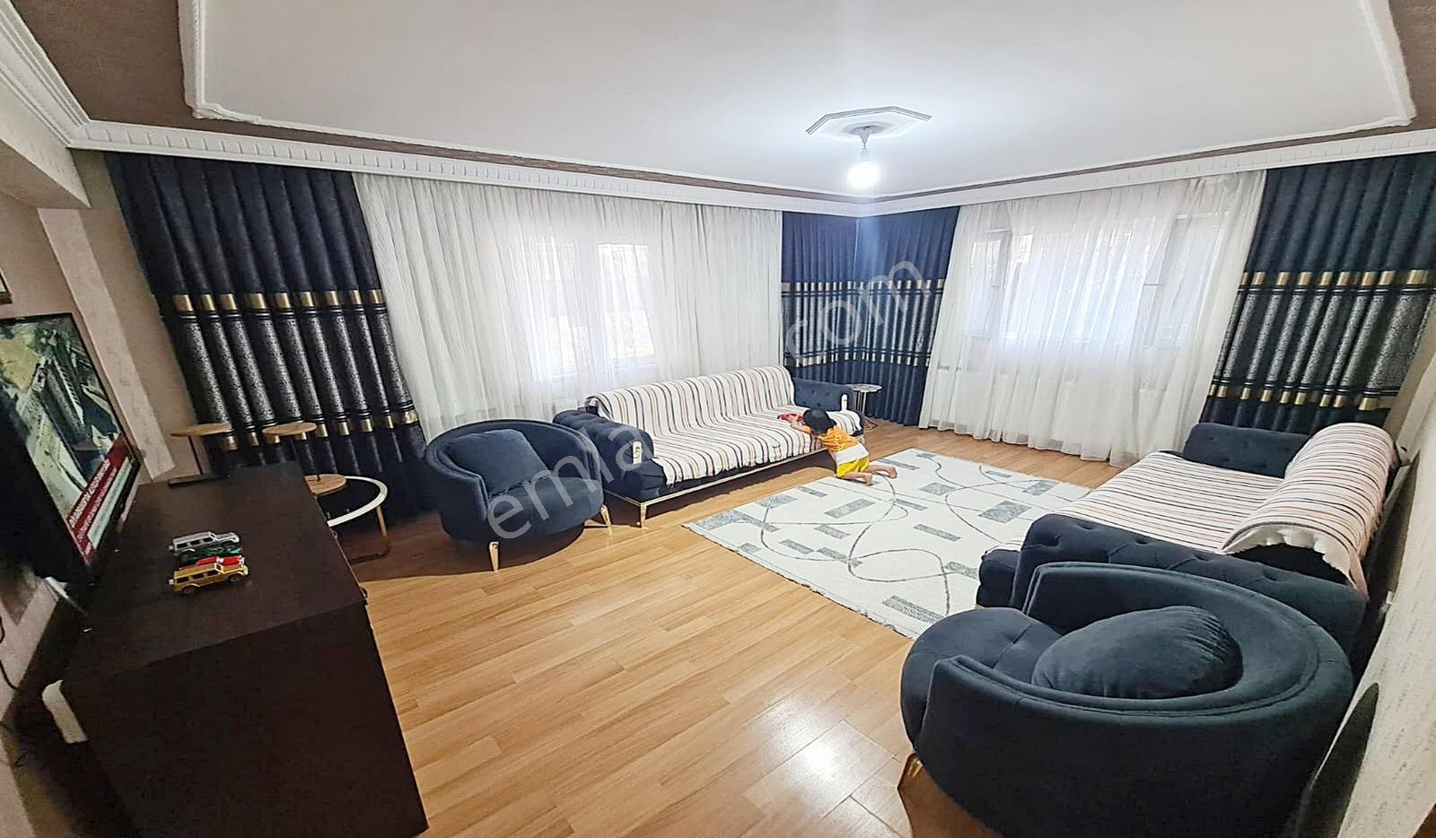 Yayla'da 4+1 150m2 Asansörlü Yeni Binada Balkonlu — fotoğraf 10
