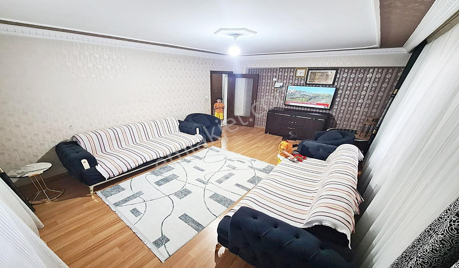Yayla'da 4+1 150m2 Asansörlü Yeni Binada Balkonlu — fotoğraf 11