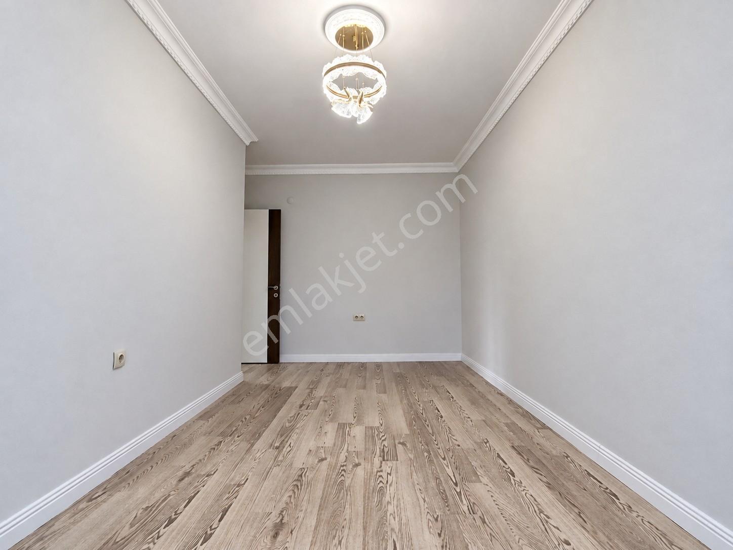 Altınkumda Doğalgazlı Asansörlü Ayrı Mutfaklı Ön Cephe 2+1 Daire — fotoğraf 18