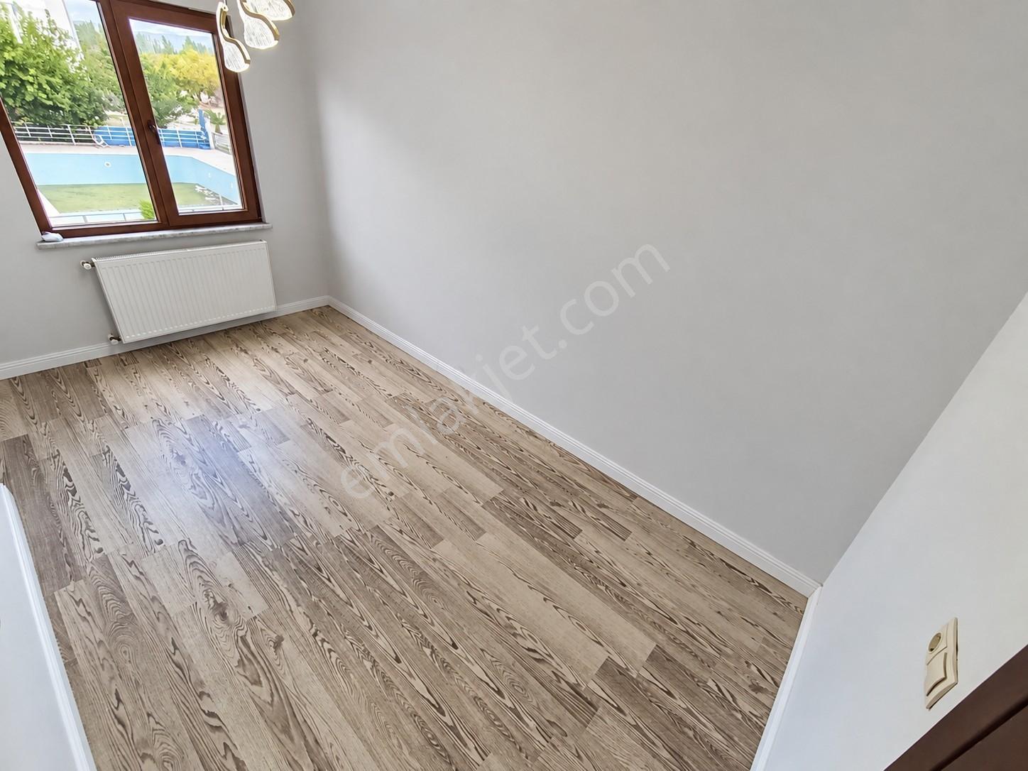 Altınkumda Doğalgazlı Asansörlü Ayrı Mutfaklı Ön Cephe 2+1 Daire — fotoğraf 22