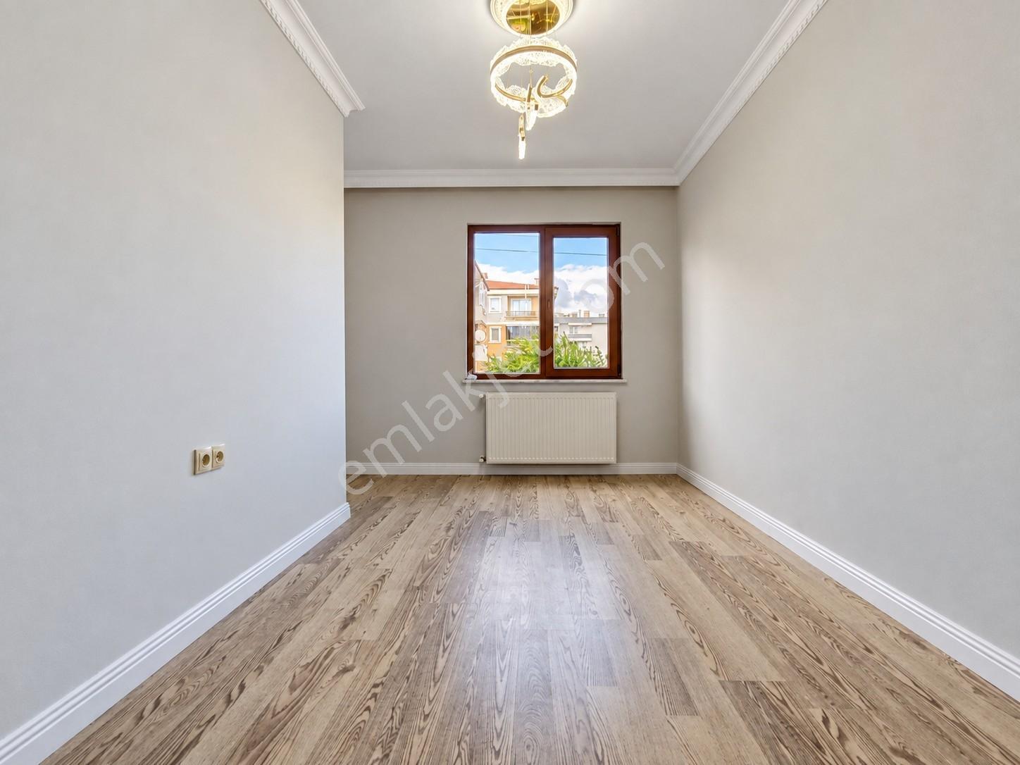 Altınkumda Doğalgazlı Asansörlü Ayrı Mutfaklı Ön Cephe 2+1 Daire — fotoğraf 24