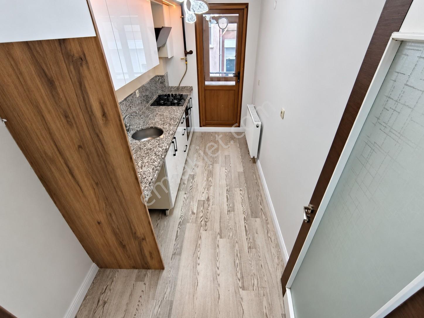 Altınkumda Doğalgazlı Asansörlü Ayrı Mutfaklı Ön Cephe 2+1 Daire — fotoğraf 28