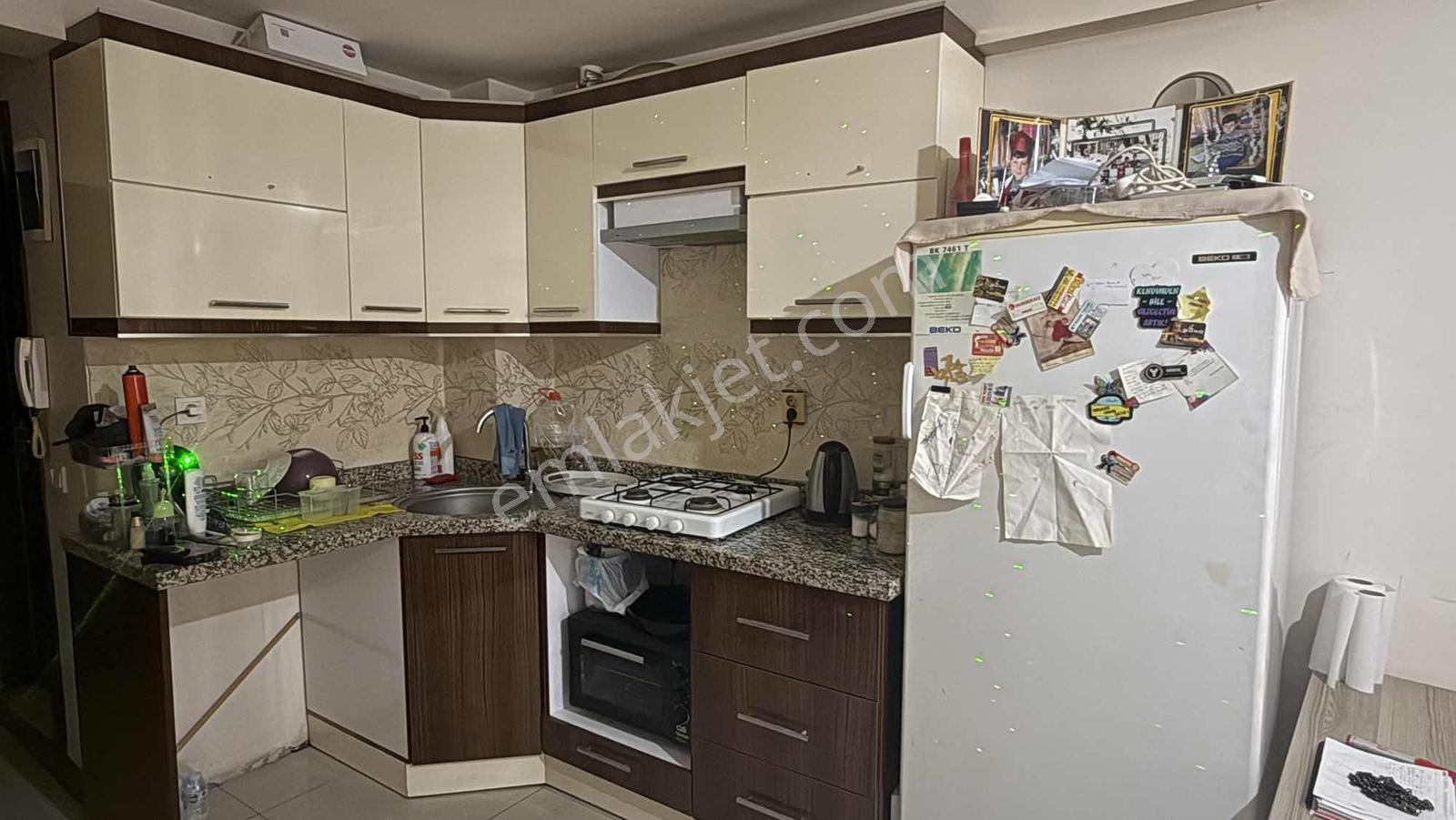 Efeler Orta Mahallede Kat Mülkiyetli 1+1 | 15.000 Tl Kiracılı — fotoğraf 2