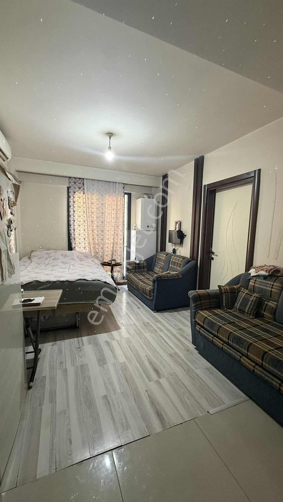Efeler Orta Mahallede Kat Mülkiyetli 1+1 | 15.000 Tl Kiracılı — fotoğraf 4