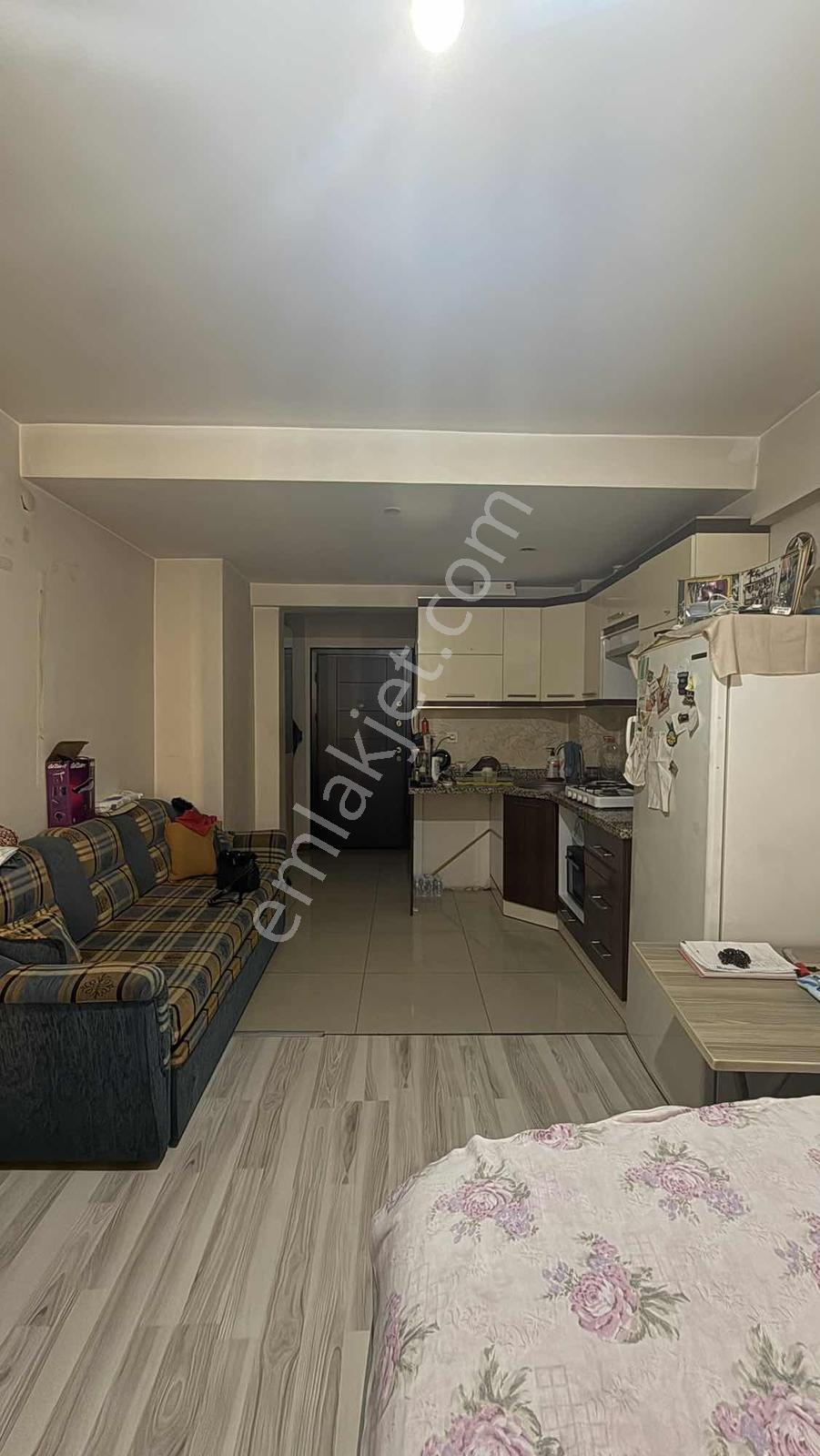 Efeler Orta Mahallede Kat Mülkiyetli 1+1 | 15.000 Tl Kiracılı — fotoğraf 6