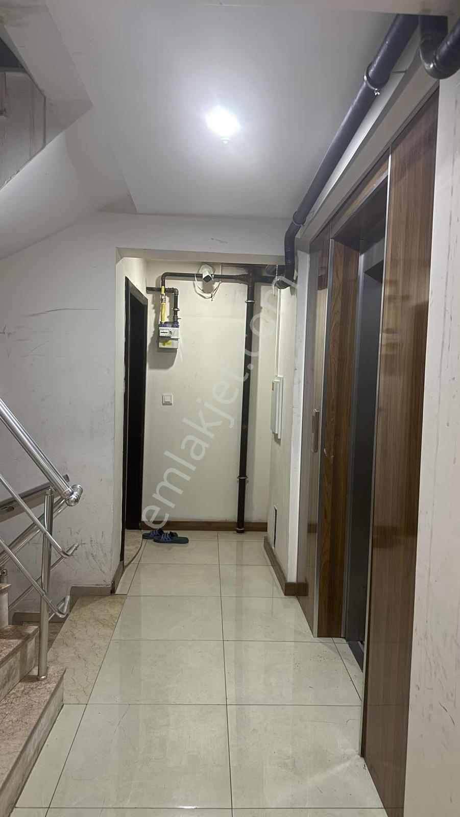 Efeler Orta Mahallede Kat Mülkiyetli 1+1 | 15.000 Tl Kiracılı — fotoğraf 15