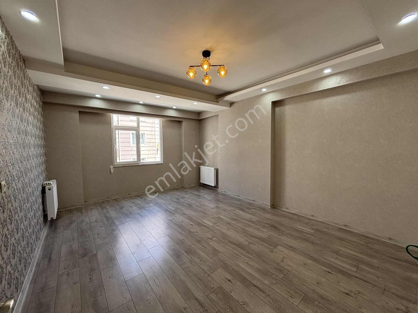 ****ilke Emlak****akpıyar Mah 2+1 Arakat 125m2 — fotoğraf 2
