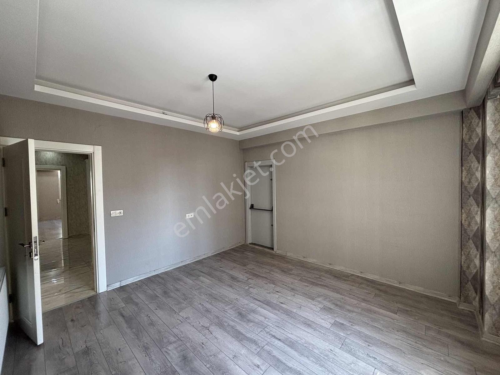 ****ilke Emlak****akpıyar Mah 2+1 Arakat 125m2 — fotoğraf 13