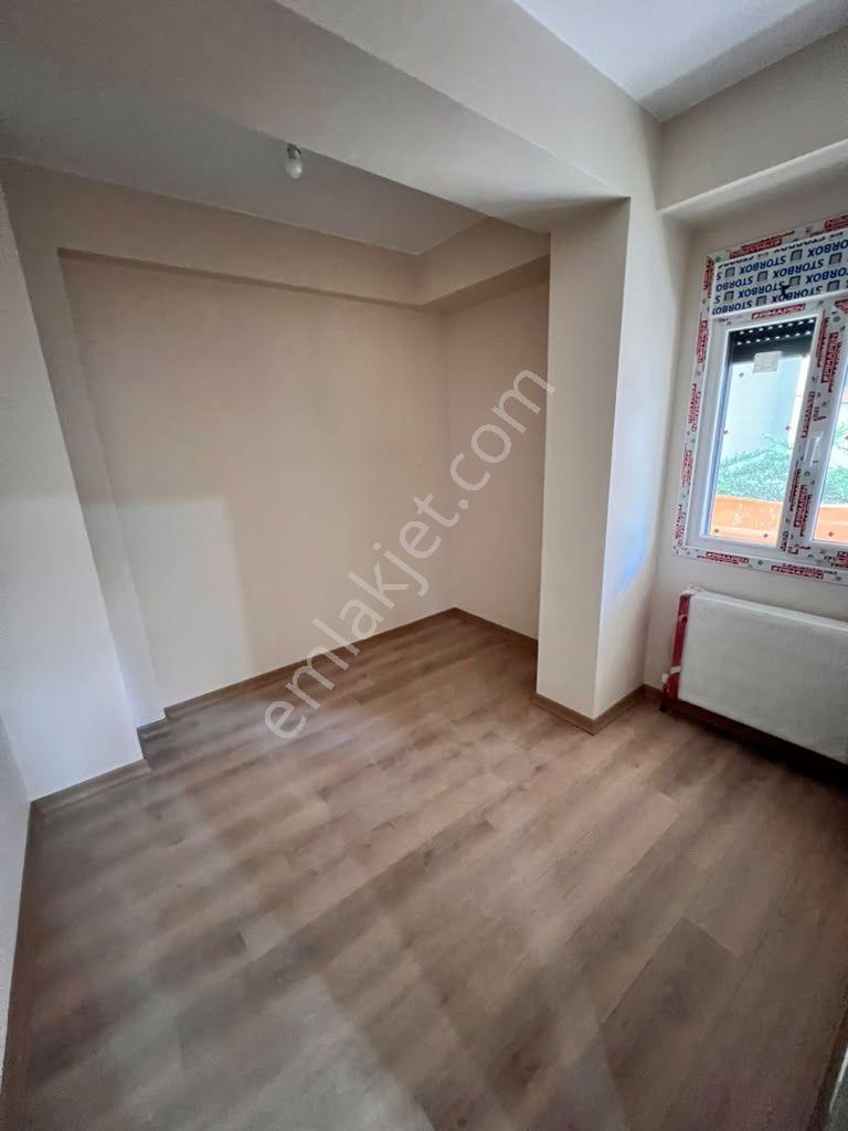 Kaçmaz'dan Küçükyalı Sahil Ve Marmaraya 4 Dk Ön Köşe Lüks 1+1 — fotoğraf 21