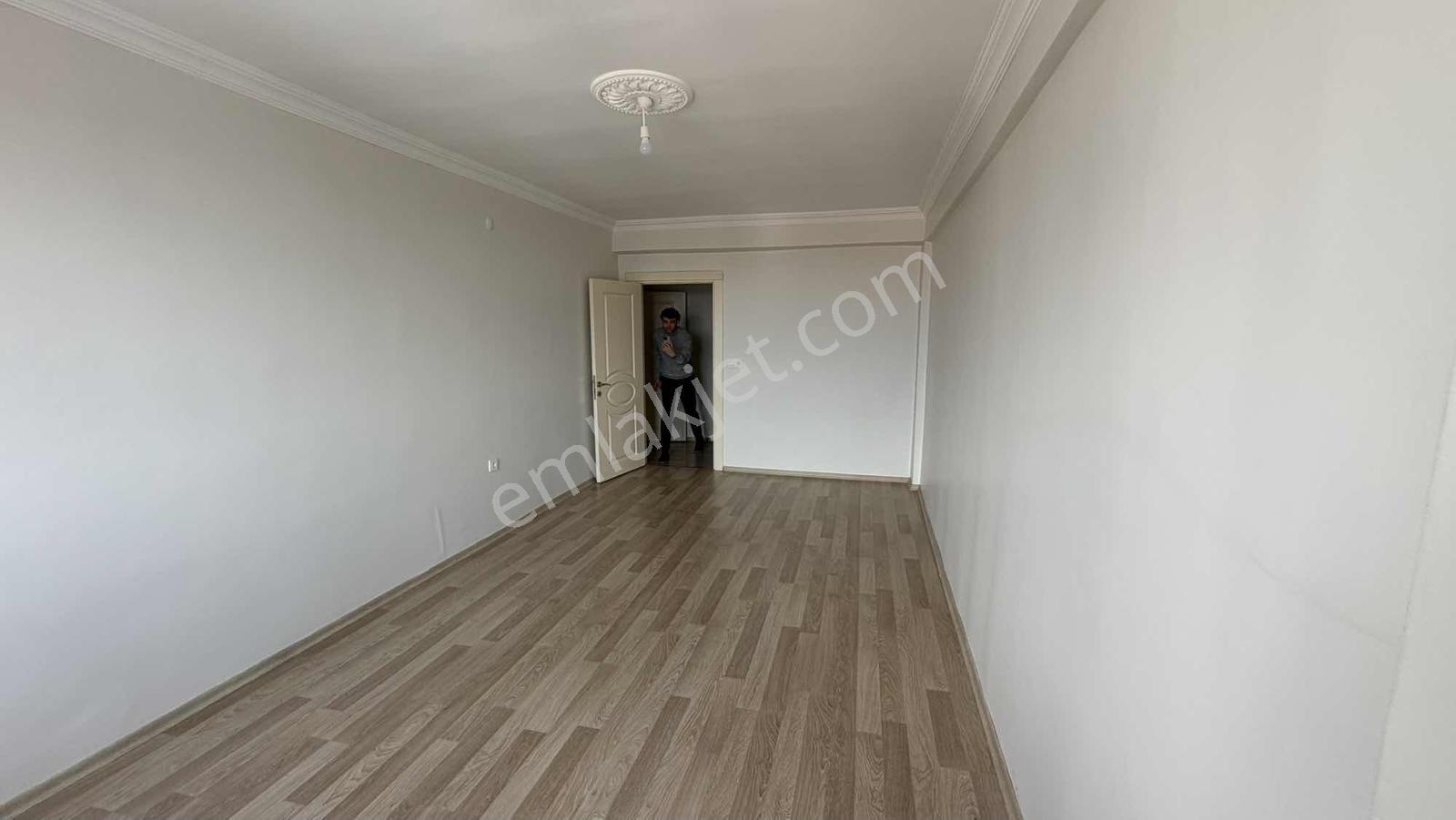 Emin Emlak Bor Yenimahalle Masrafsız 170m2 3+1 Daire — fotoğraf 9