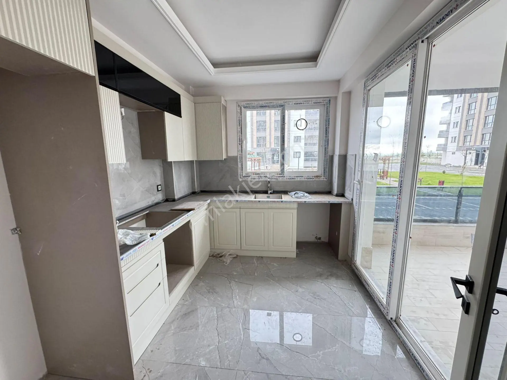 Four Land'Den Eski Siverek Caddesinde 2+1 Sıfır Satılık Daire