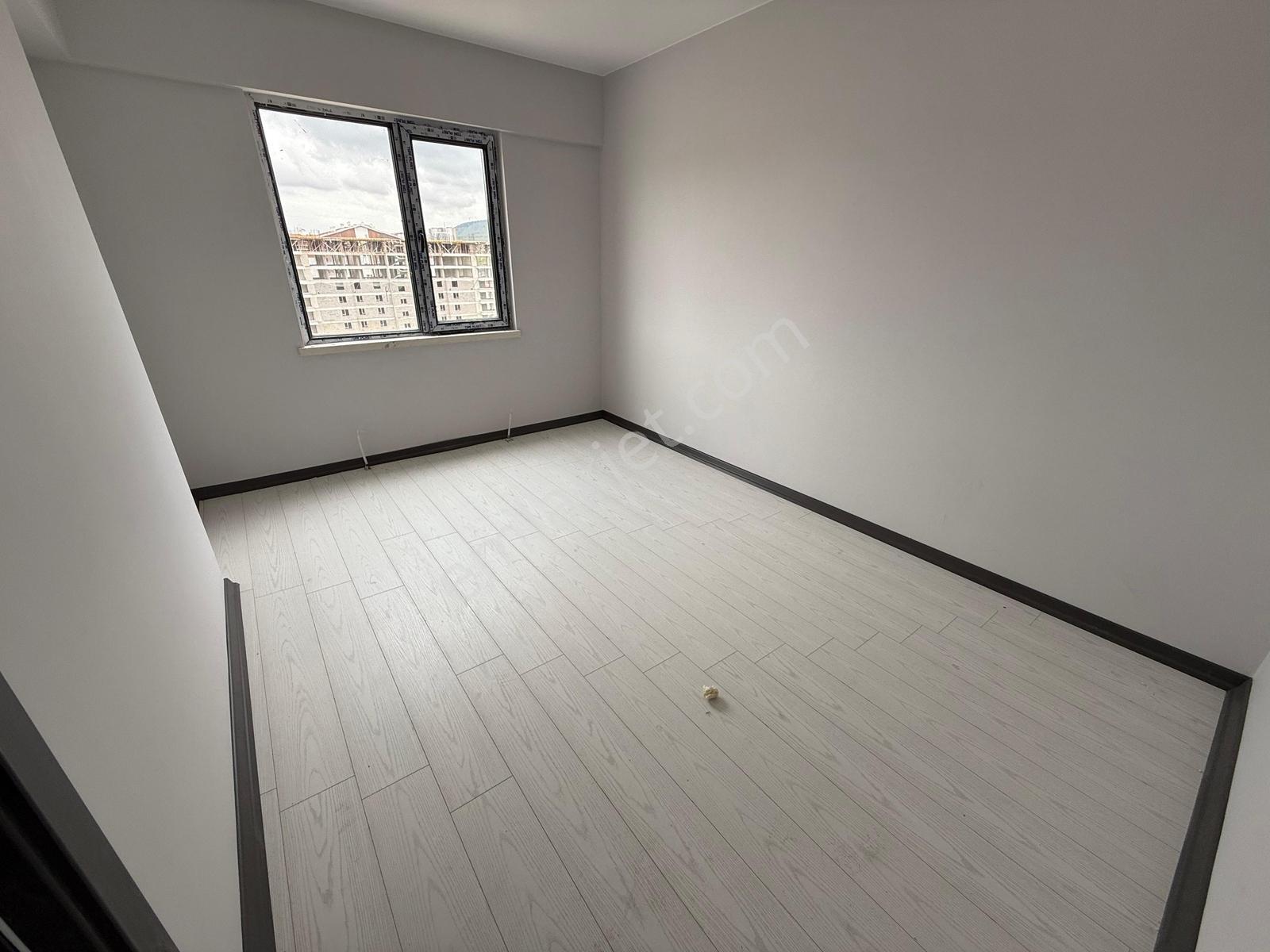Erciyas'tan Fırsatt Cadde Üzeri 3+1 Sıfır Site Dairesi Manzaralı — fotoğraf 9