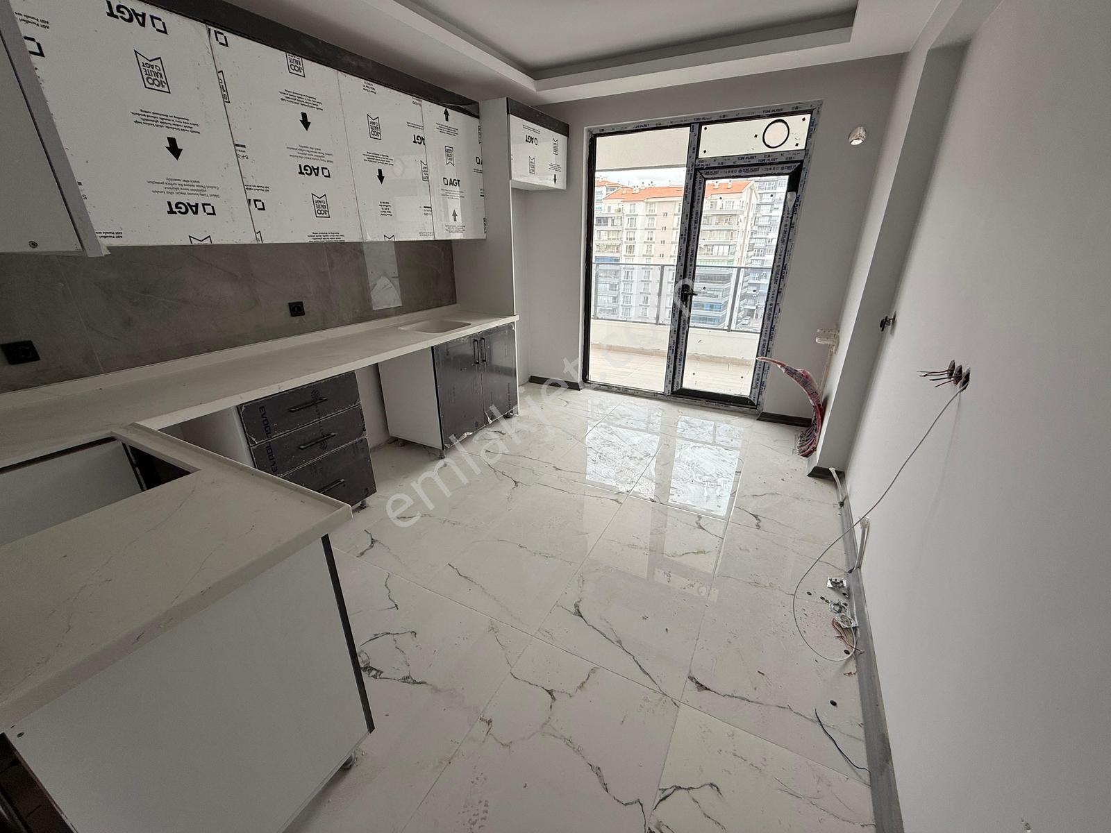 Erciyas'tan Fırsatt Cadde Üzeri 3+1 Sıfır Site Dairesi Manzaralı — fotoğraf 12