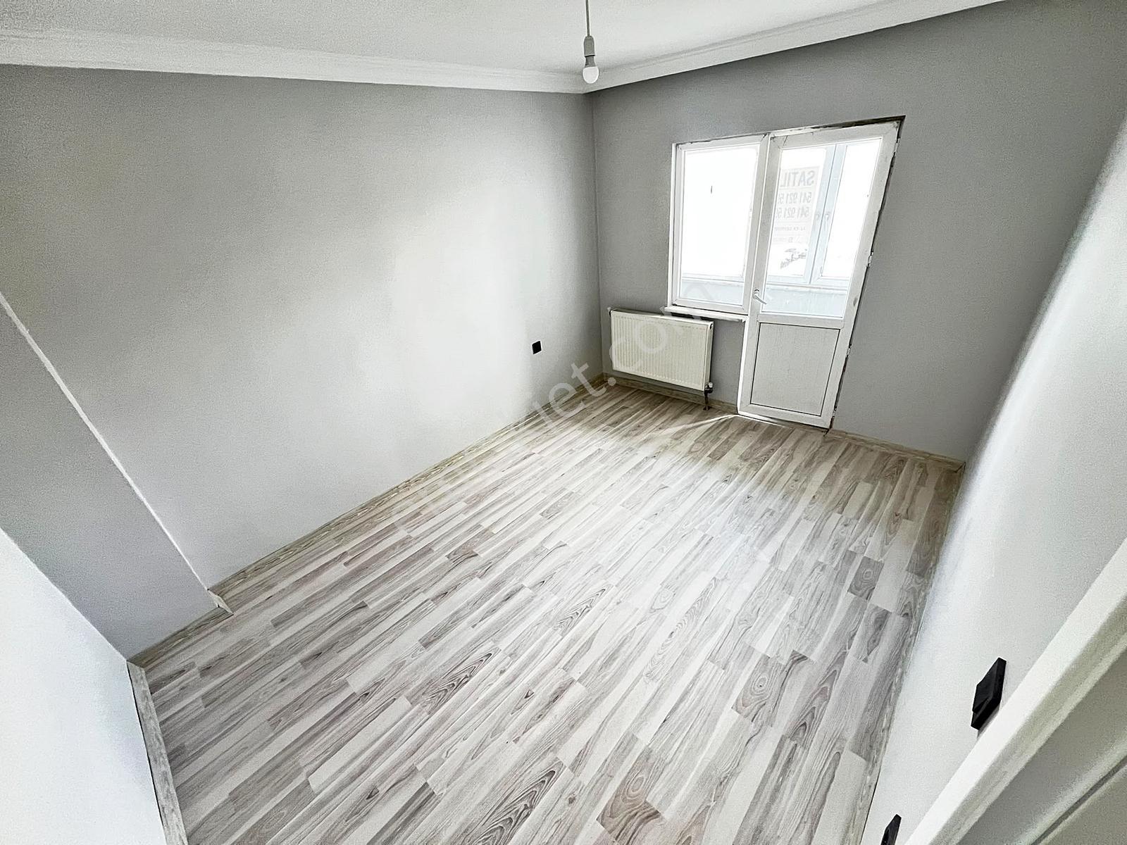 Az-er Yapıdan Cadde Üstü Çift Balkonlu 140m2 İskanlı Satılık 3+1 — fotoğraf 12