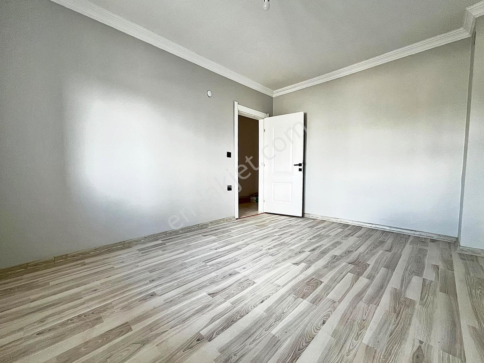 Az-er Yapıdan Cadde Üstü Çift Balkonlu 140m2 İskanlı Satılık 3+1 — fotoğraf 14