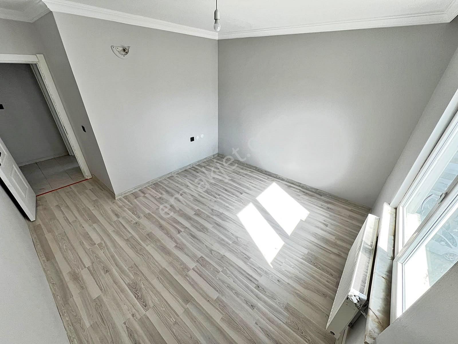 Az-er Yapıdan Cadde Üstü Çift Balkonlu 140m2 İskanlı Satılık 3+1 — fotoğraf 21