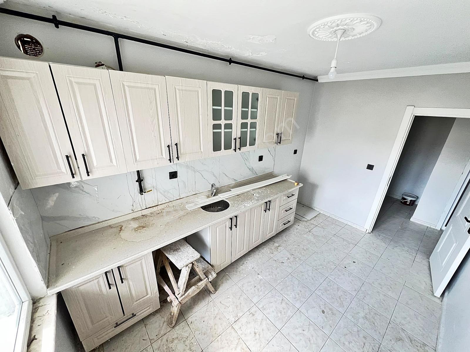Az-er Yapıdan Cadde Üstü Çift Balkonlu 140m2 İskanlı Satılık 3+1 — fotoğraf 33