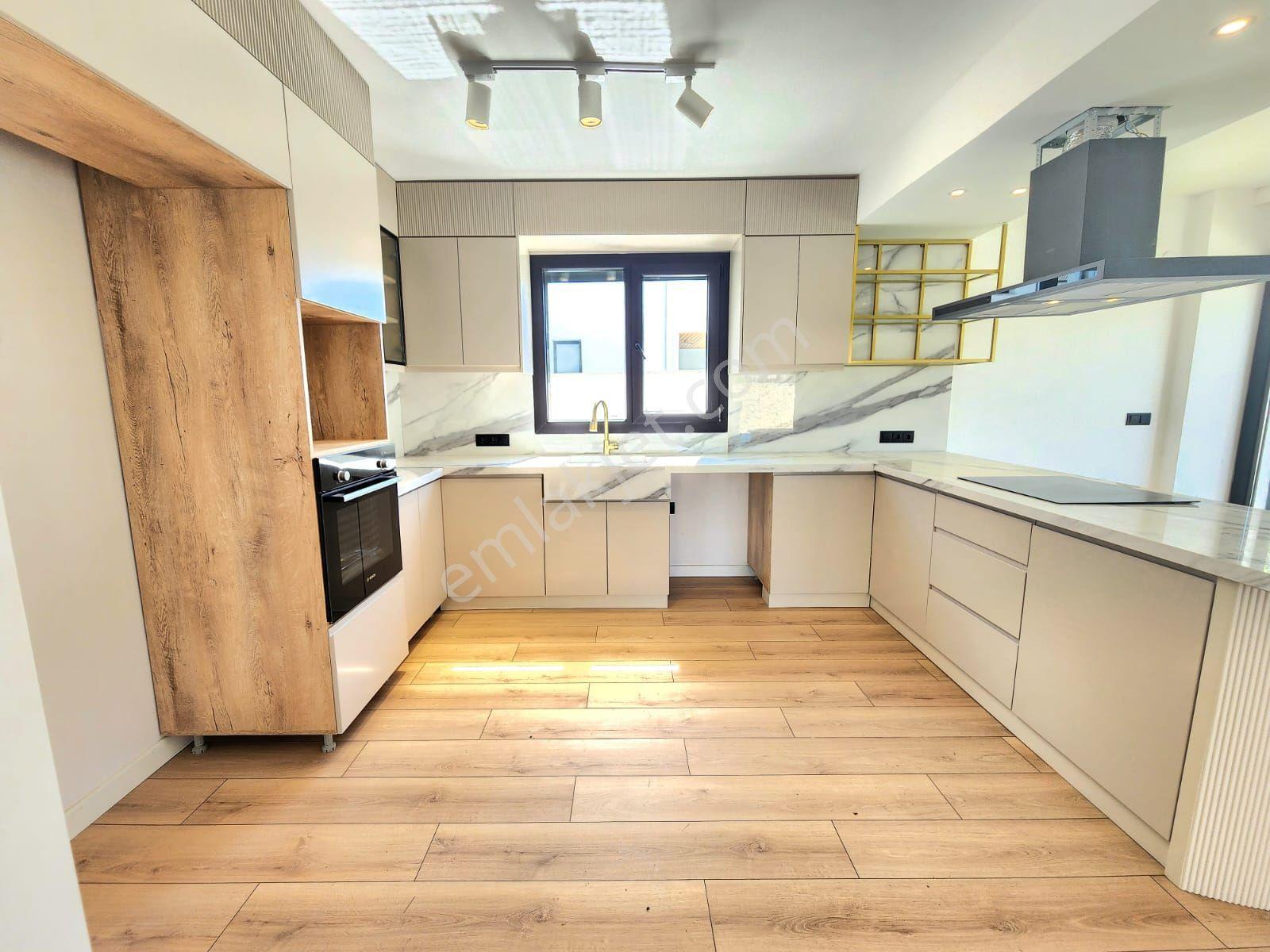Gümüş'den Güre'de Özel Tasarım Saunalı Yüzme Havuzlu Ultra Lux 5+1 Villa — fotoğraf 6