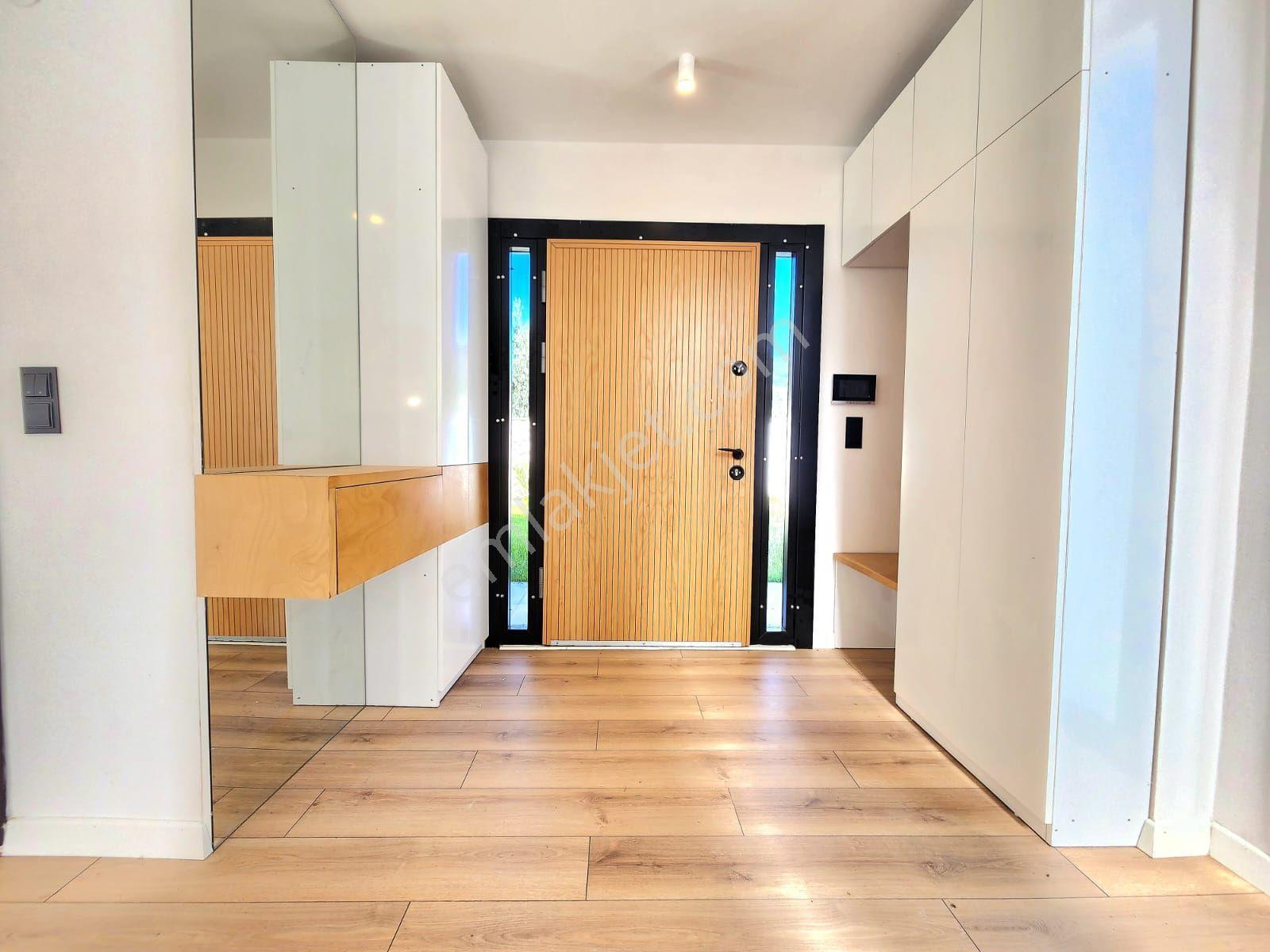Gümüş'den Güre'de Özel Tasarım Saunalı Yüzme Havuzlu Ultra Lux 5+1 Villa — fotoğraf 9